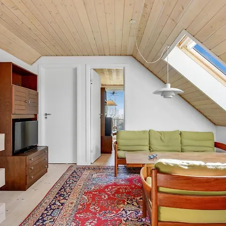 3 Bedroom Beautiful In Dom wakacyjny *